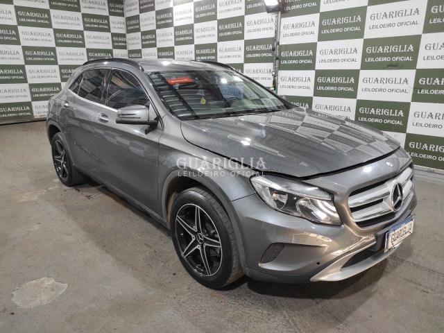 MERCEDES-BENZ GLA 200 1.6 CGI STYLE 16V TURBO FLEX AUT 2017