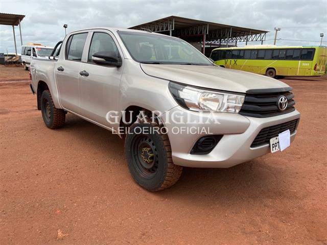 TOYOTA HILUX 2.8 STD 4X4 CD 16V DIESEL 4P MANUAL 2017