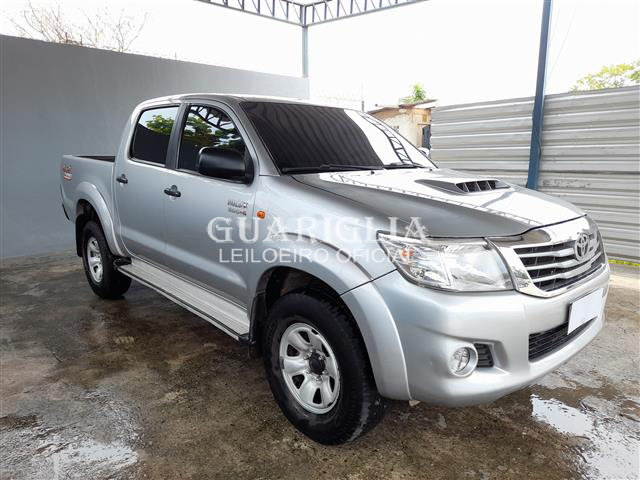 TOYOTA HILUX 3.0 SRV 4X4 CD 16V TURBO INTERCOOLER DIESEL MANUAL 2015