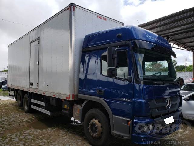 MERCEDES BENZ ATEGO 2426 2021